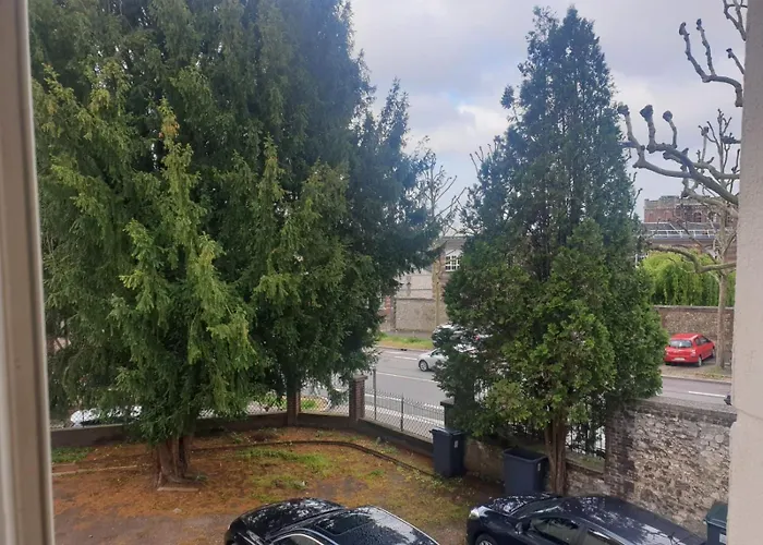 Apartment Meuble Tres Cosy A Proximite De Toutes Commodites